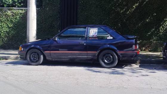 FORD ESCORT 2.0 I GHIA 8V GASOLINA 2P MANUAL
